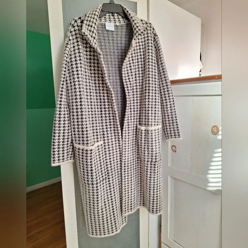 Venus L Houndstooth Open Duster Knit Sweater - Picture 8 of 9